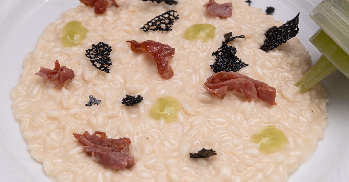 Risotto cremoso senza panna: la tecnica per una mantecatura perfetta